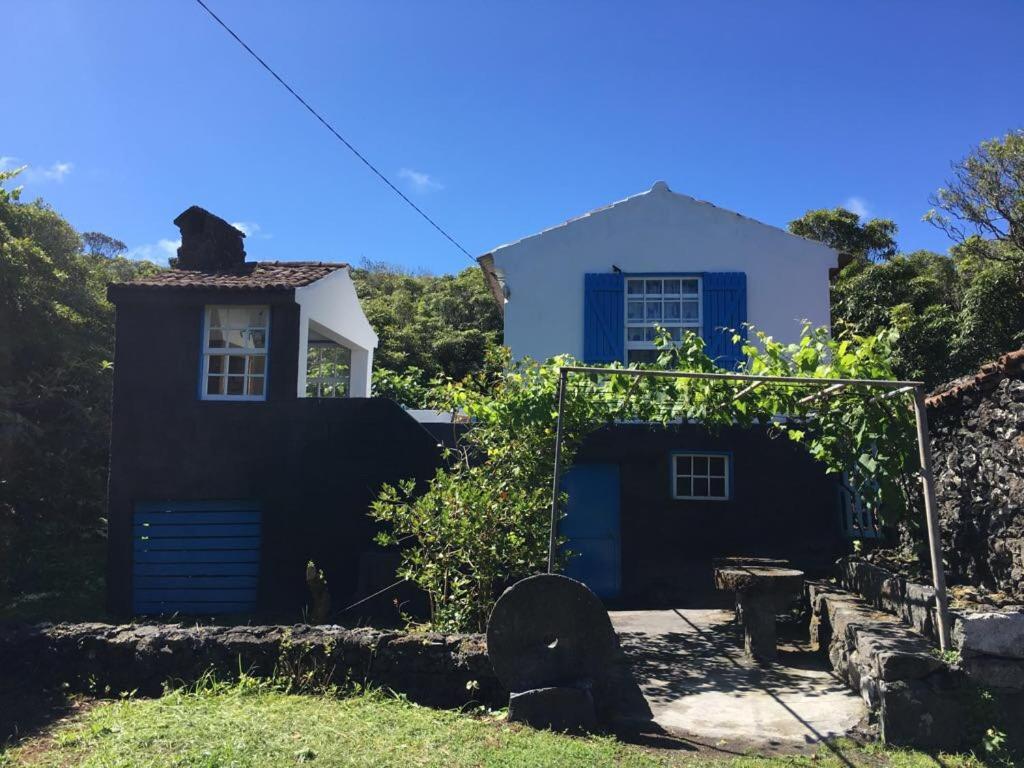 Adega Guest House Horta  Exterior foto
